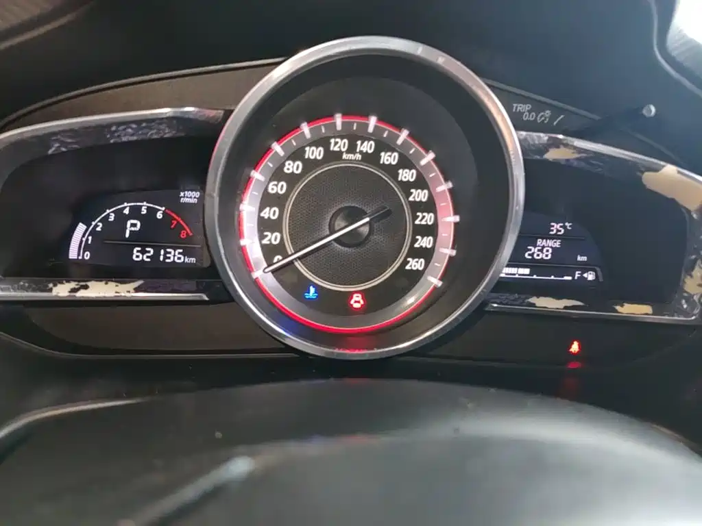 Mazda 3 Axela 2016 — фото 12