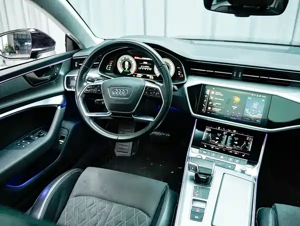 Audi A7L 2024
