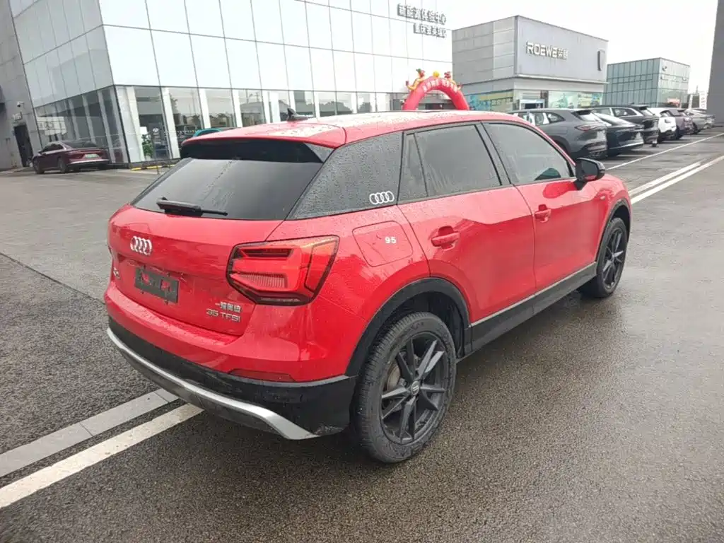 Audi Q2L 2021