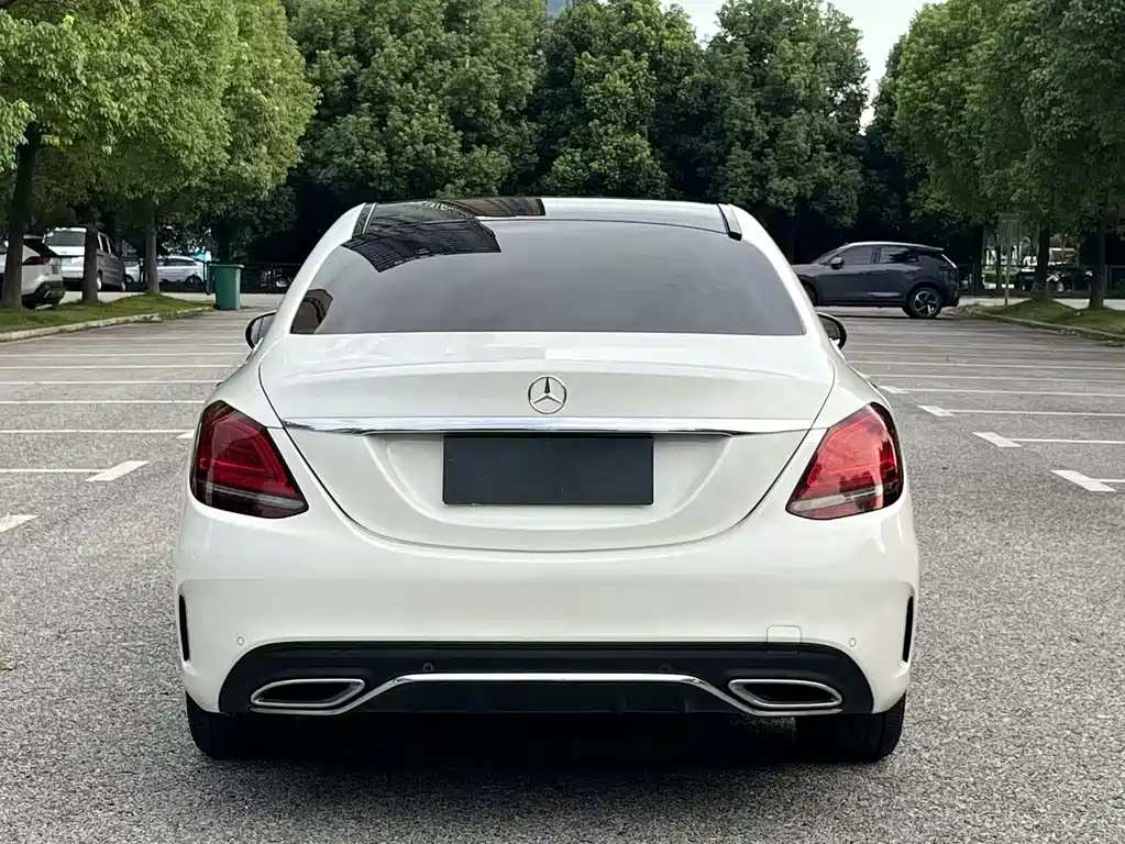 Mercedes-Benz C-Class 2021