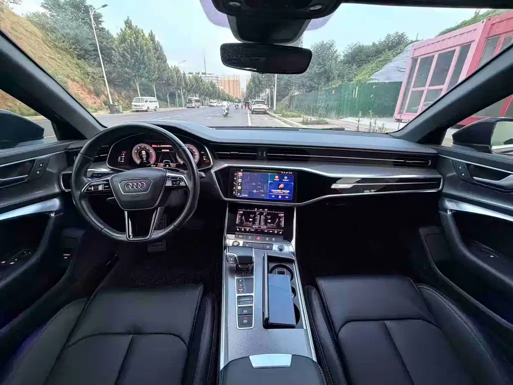 Audi A6L 2021