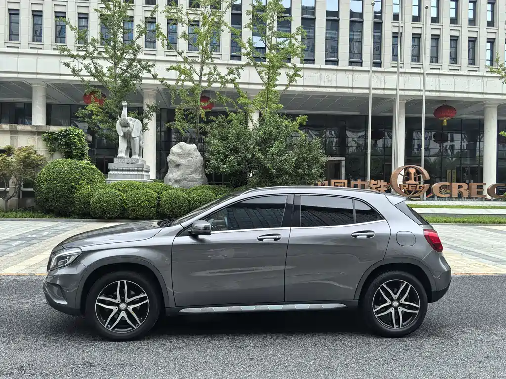 Mercedes-Benz GLA 2015