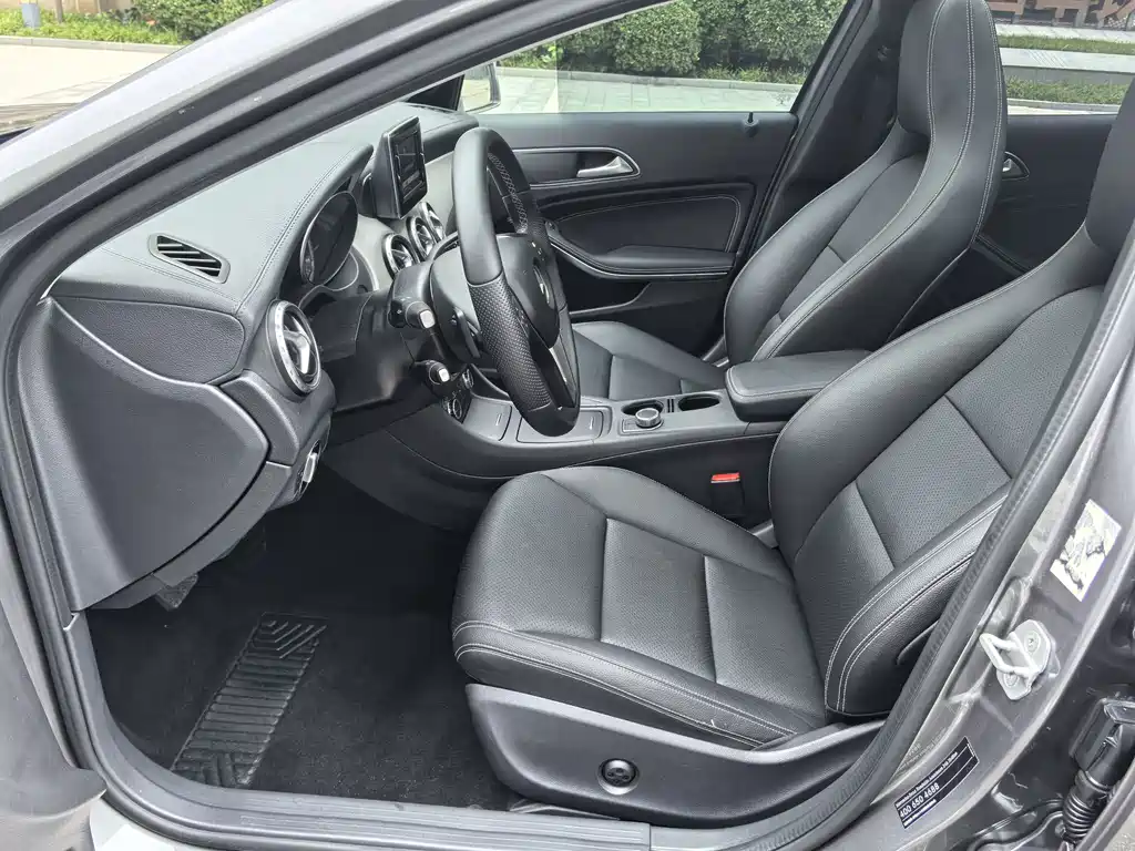 Mercedes-Benz GLA 2015 — фото 19