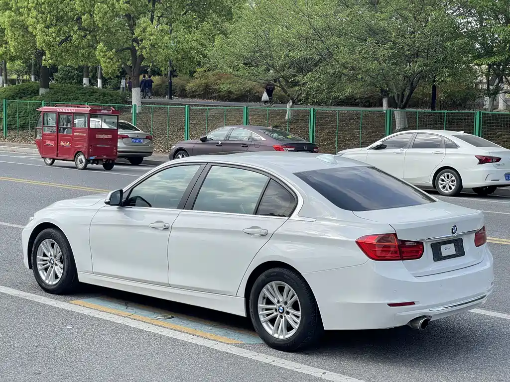 BMW 3 Series 2014 — фото 15
