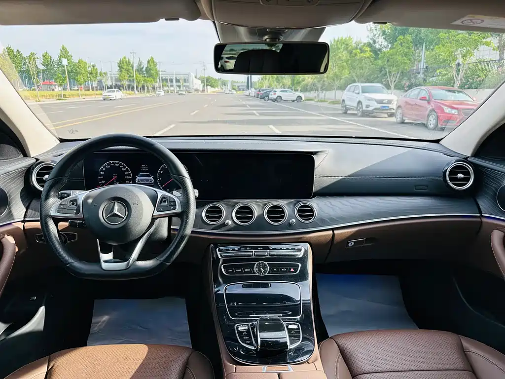 Mercedes-Benz E-Class 2017 — фото 8