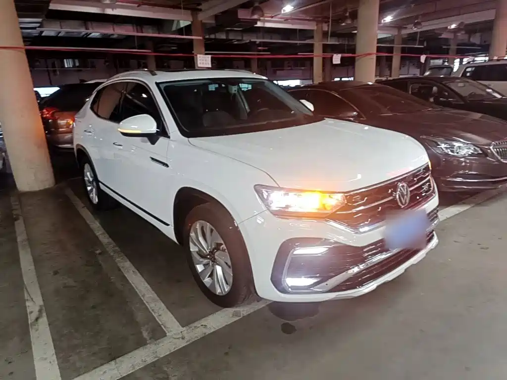 Volkswagen X 2022