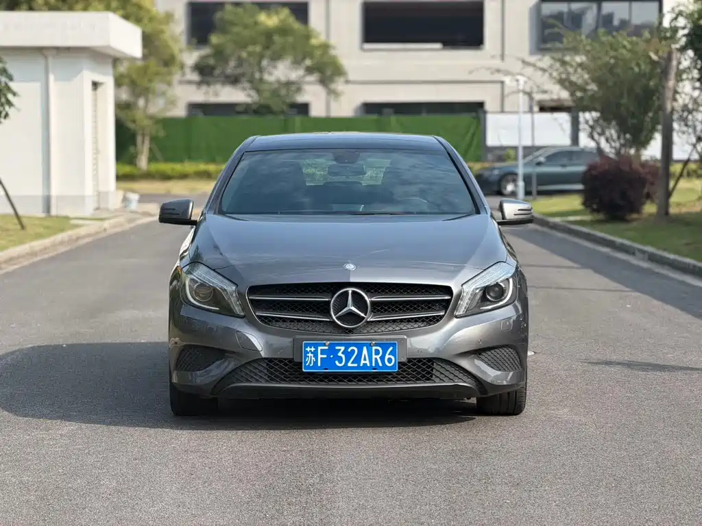 Mercedes-Benz A-Class 2015 — фото 2