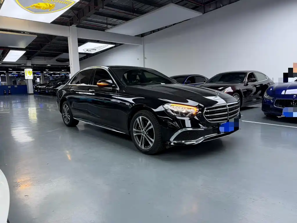 Mercedes-Benz E-Class 2022 — фото 3