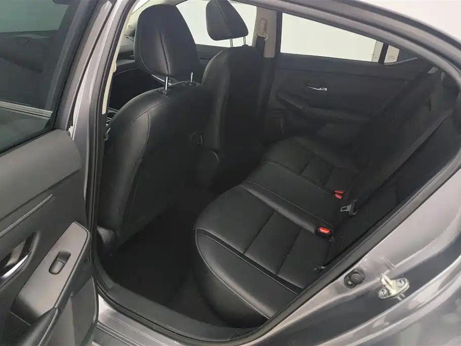 Nissan Sylphy 2022 — фото 11