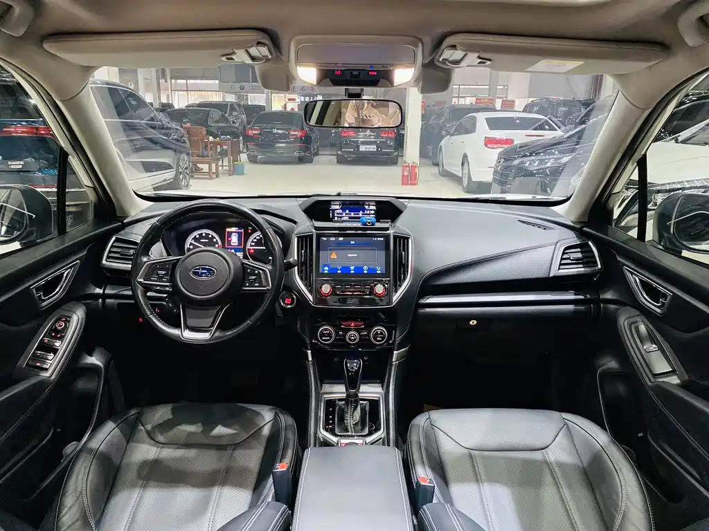 Subaru Forester 2020 — фото 5