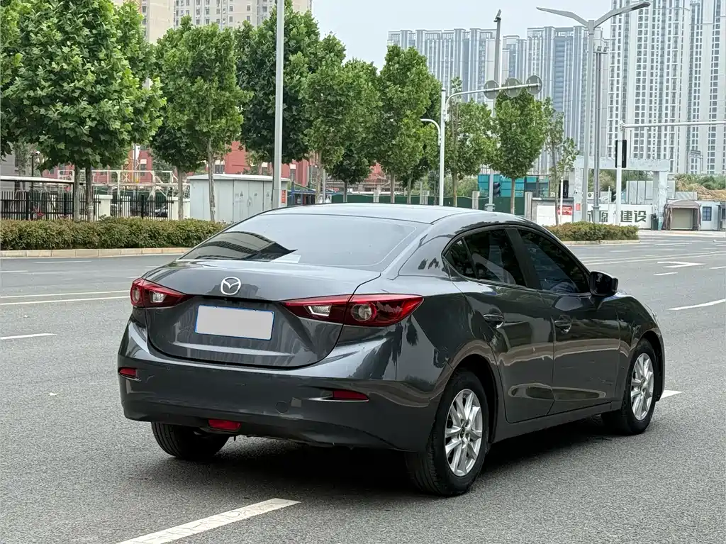 Mazda 3 Axela 2019 — фото 9