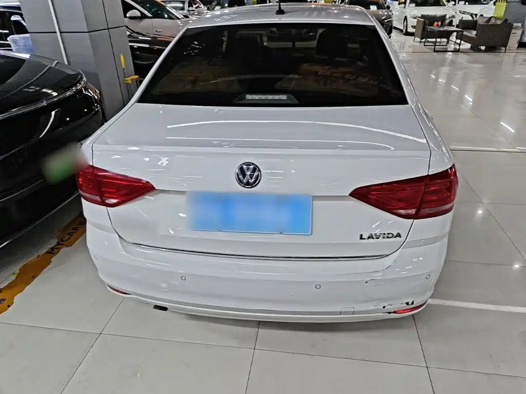 Volkswagen Lavida 2016