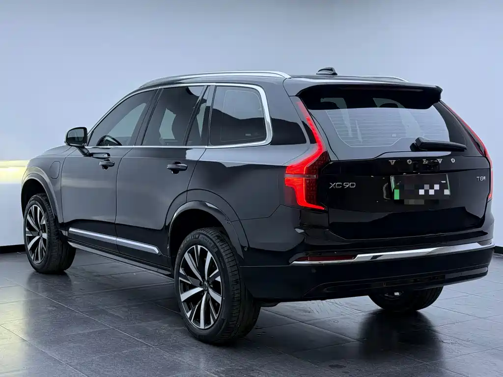 Volvo XC90 Plug-In Hybrid 2025 — фото 4