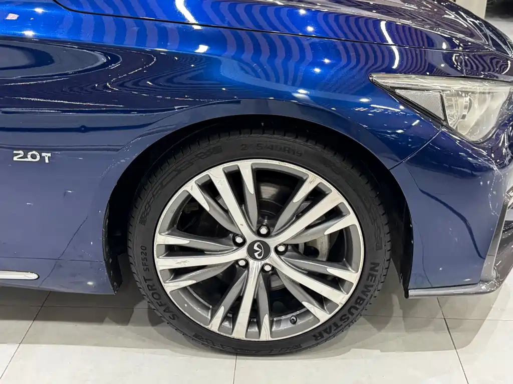 Infiniti Q50L 2018 — фото 13