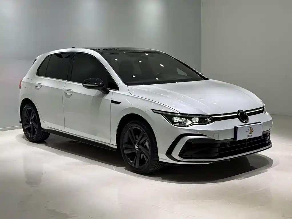Volkswagen Golf 2021