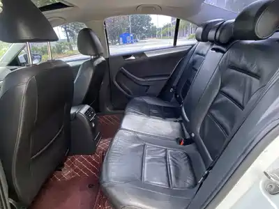 Volkswagen Sagitar 2014
