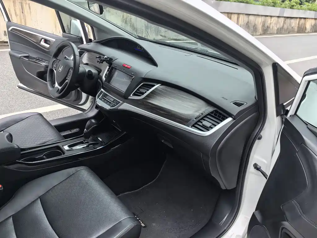 Honda Jade 2019 — фото 29