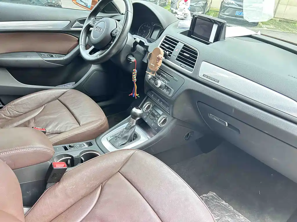 Audi Q3 2015
