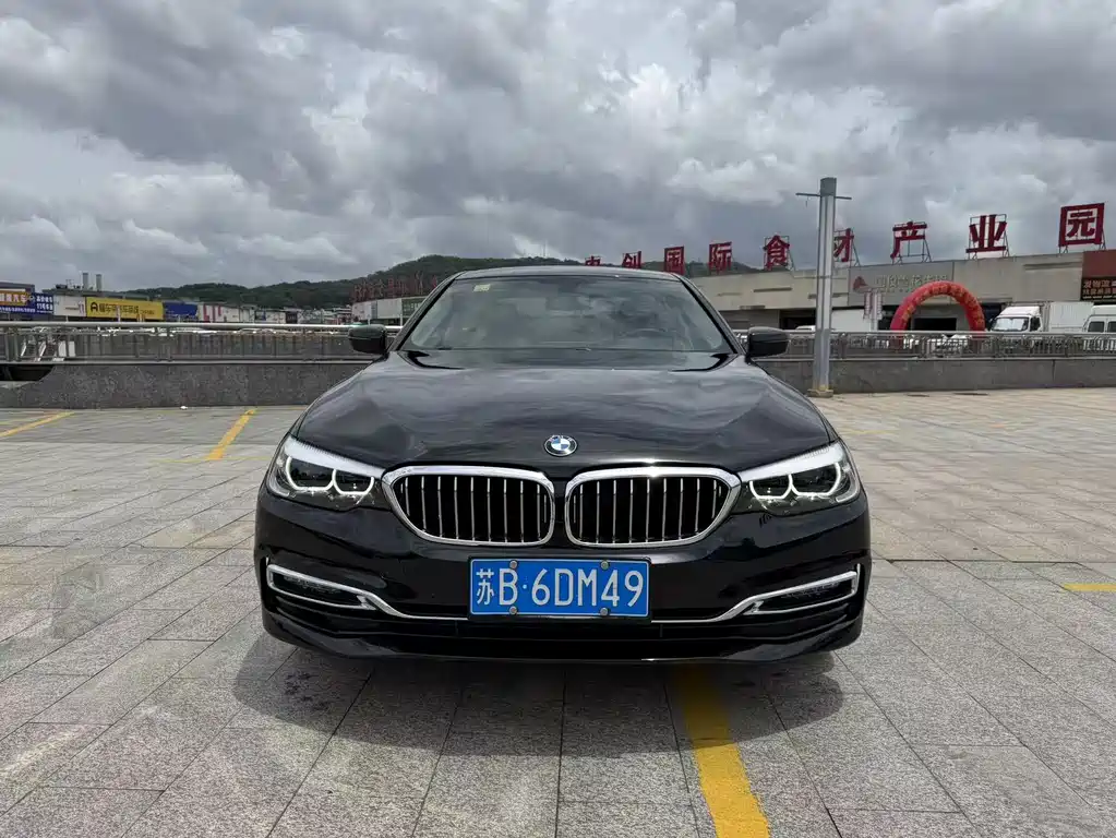 BMW 5 Series 2018 — фото 2