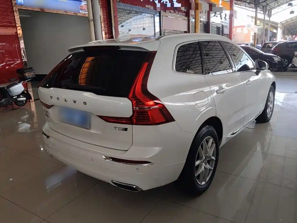 Volvo XC60 2019