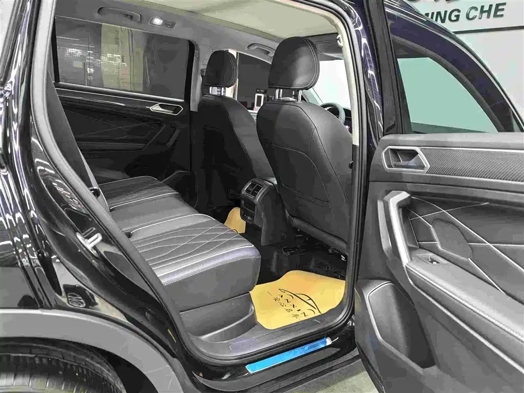 Volkswagen Tiguan L 2025 — фото 17