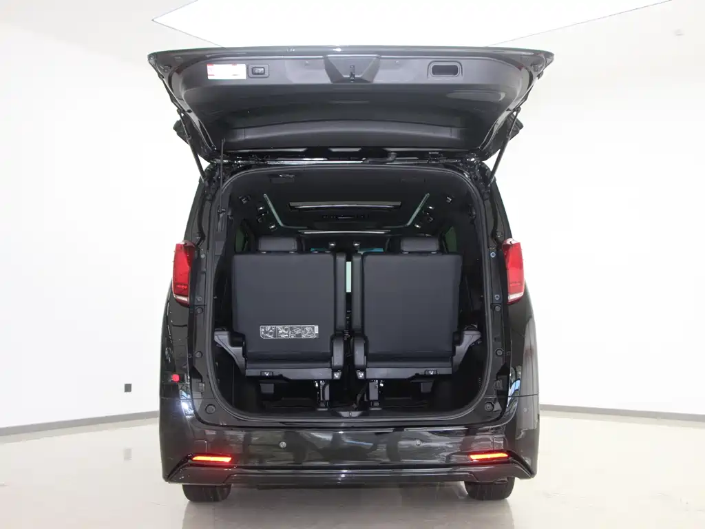 Toyota Alphard 2021 — фото 15