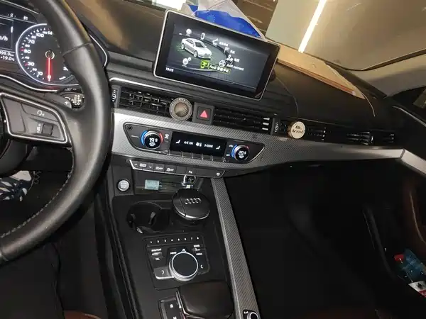 Audi A4L 2017