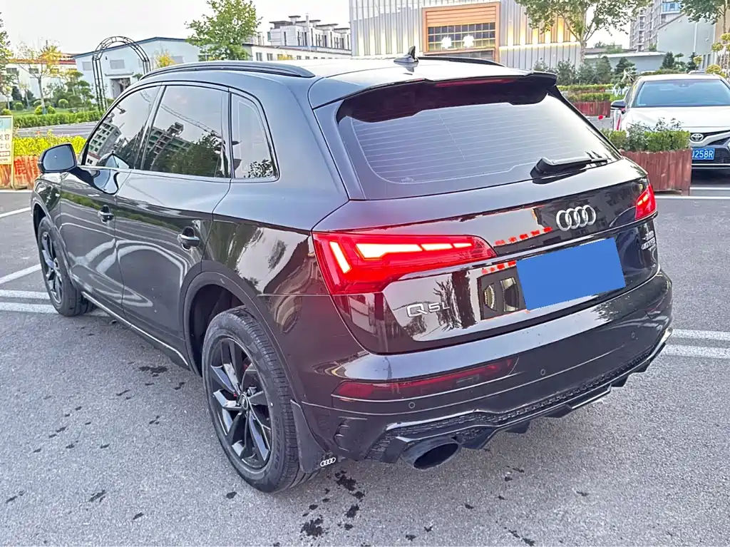 Audi Q5L 2025 — фото 6