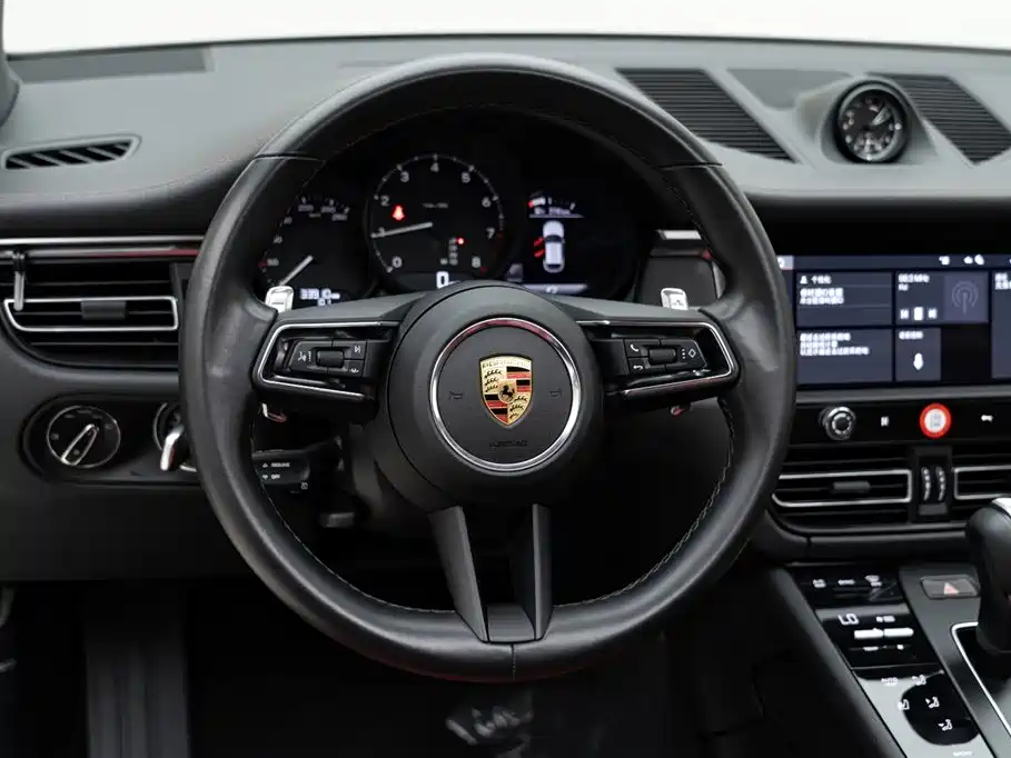 Porsche Macan 2024 — фото 11