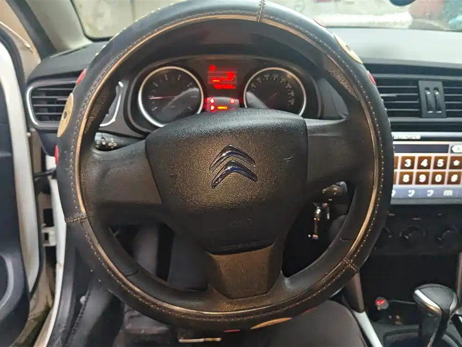 Citroen C3-XR 2015 — фото 15