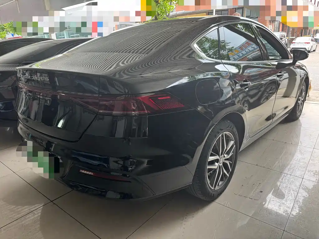 BYD Qin PLUS 2022 — фото 10