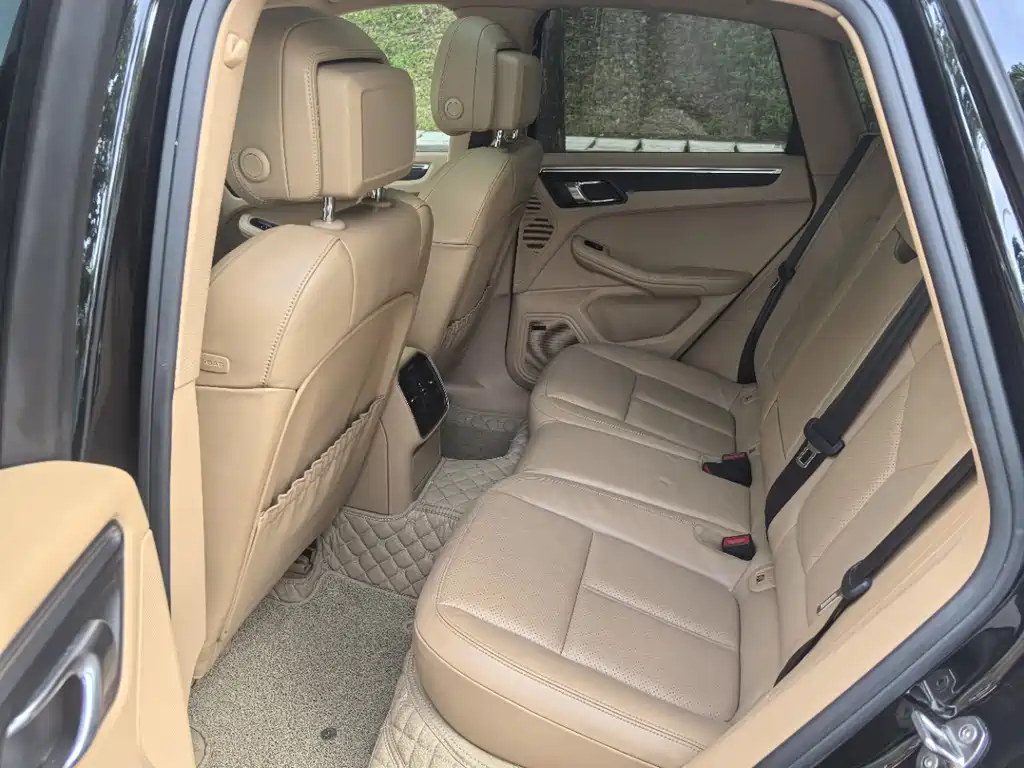 Porsche Macan 2016