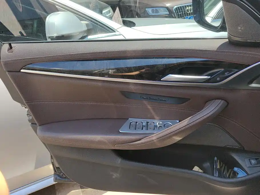 BMW 5 Series 2020