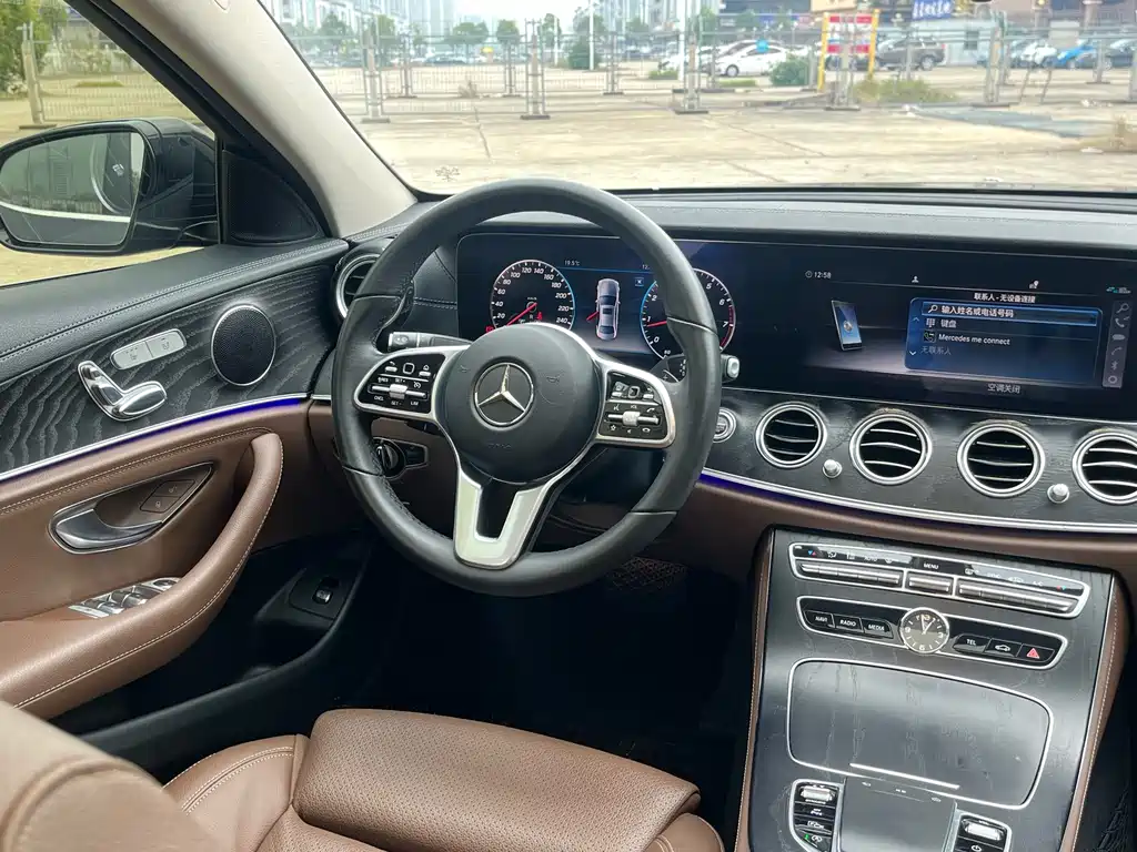Mercedes-Benz E-Class 2018 — фото 10
