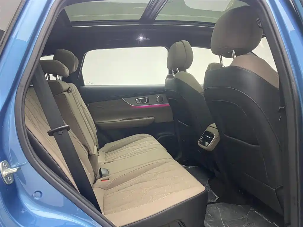 Chery Tiggo 8 PLUS C-DM 2025 — фото 18