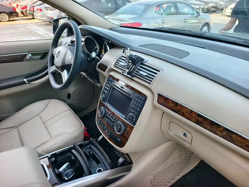Mercedes-Benz R-Class 2012 — фото 15