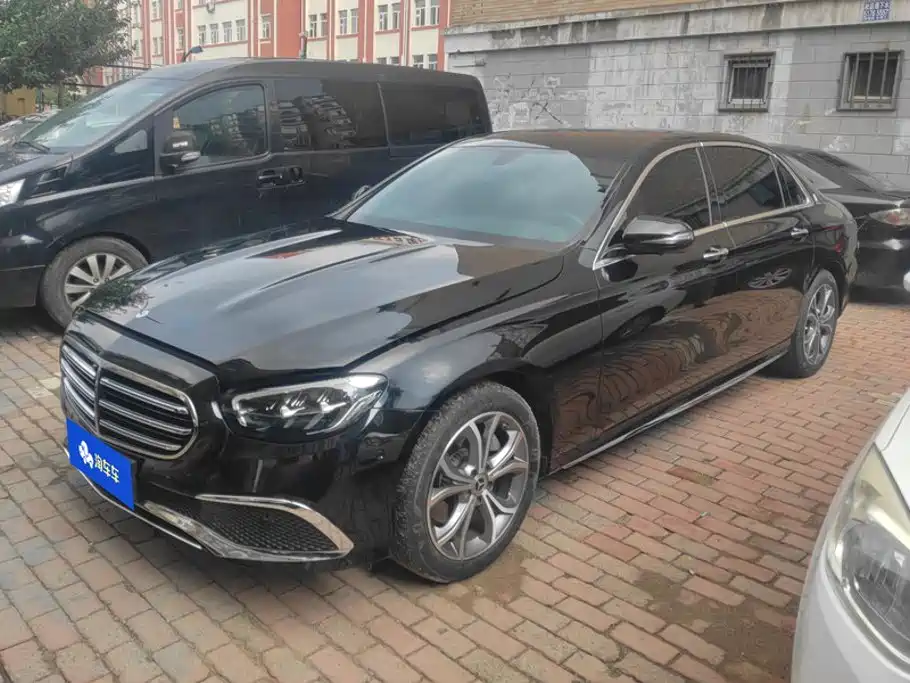 Mercedes-Benz E-Class 2023 — фото 1