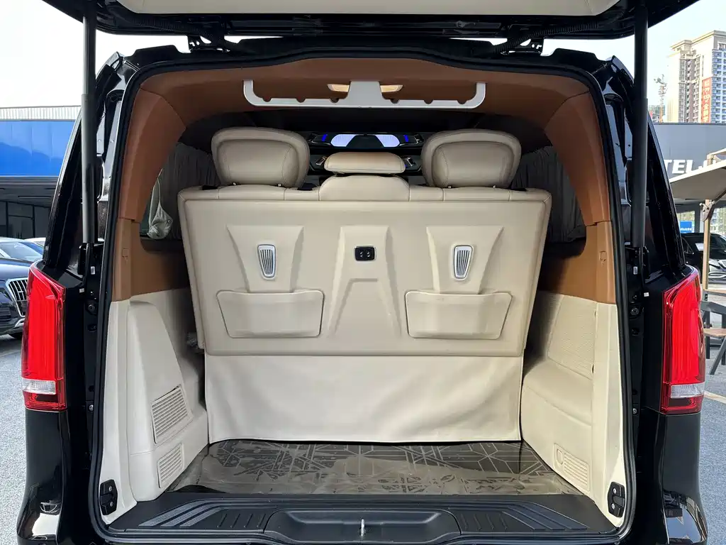 Mercedes-Benz Vito 2022 — фото 17