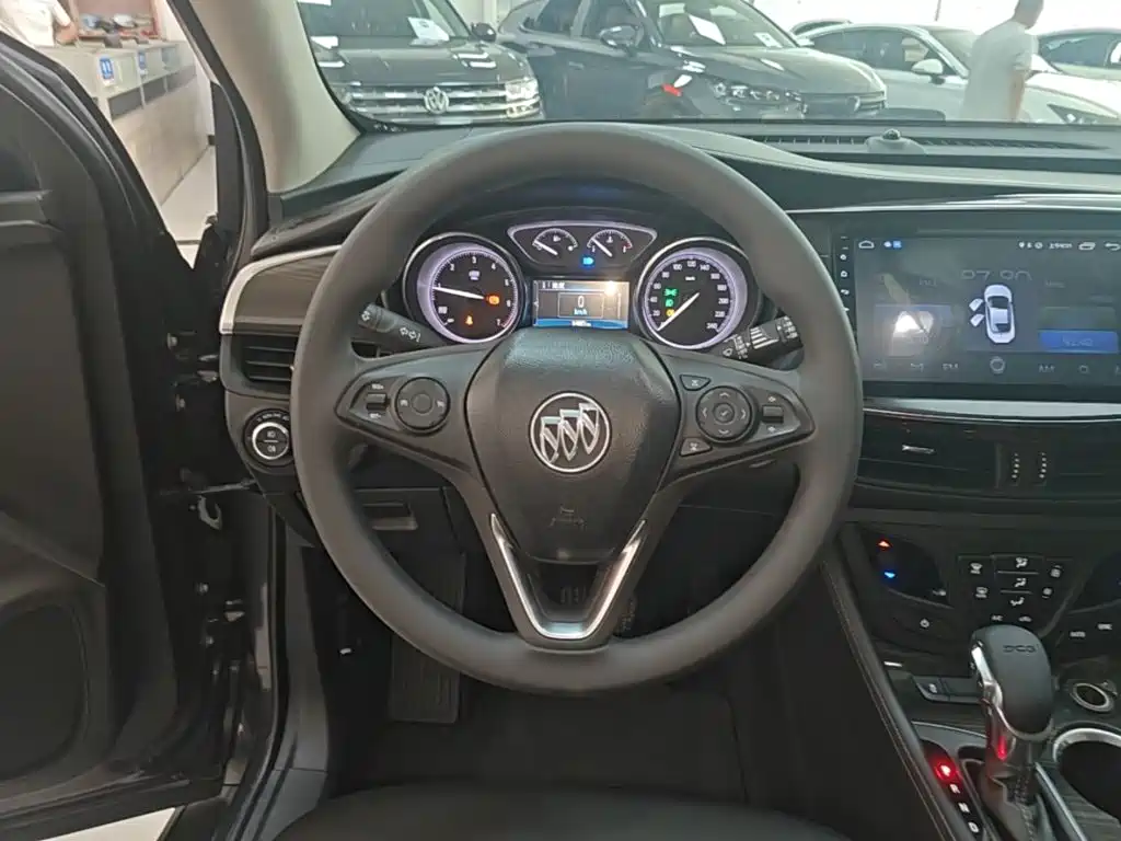 Buick Envision Plus 2018 — фото 11