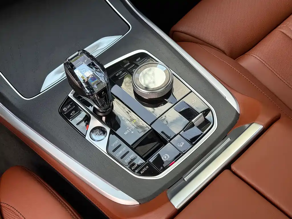 BMW X7 2022 — фото 12