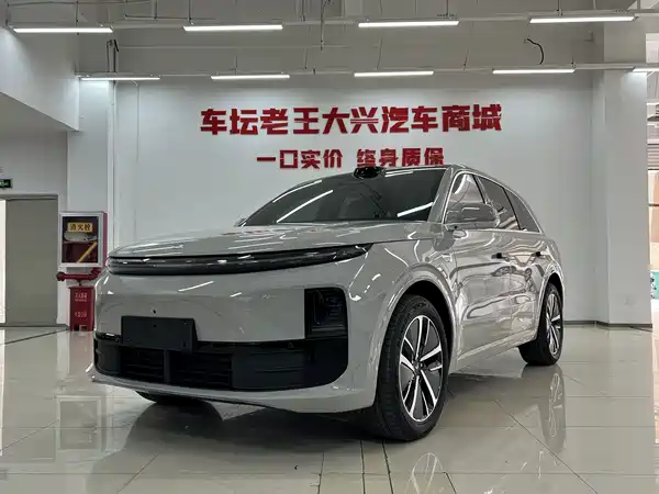 Li Auto L6 2024