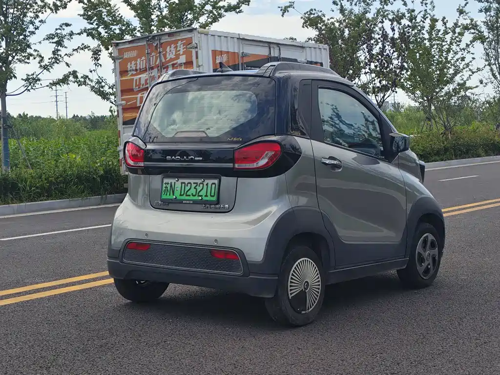 Baojun E100 2021