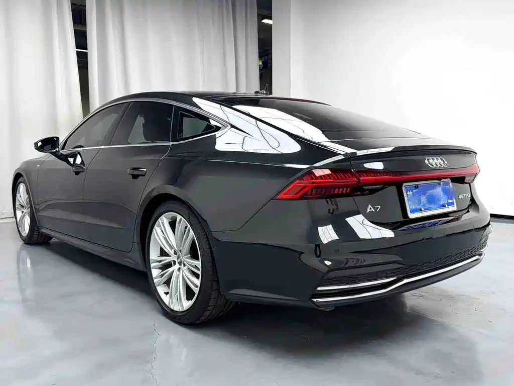 Audi A7 2021 — фото 6