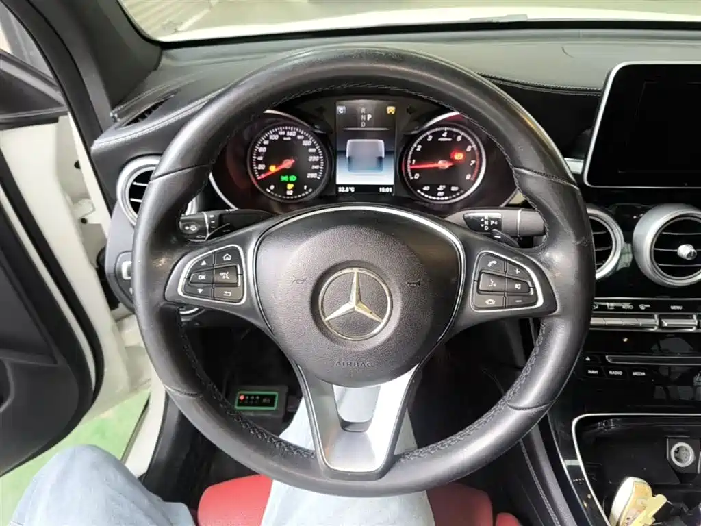 Mercedes-Benz GLC Coupe 2018 — фото 11