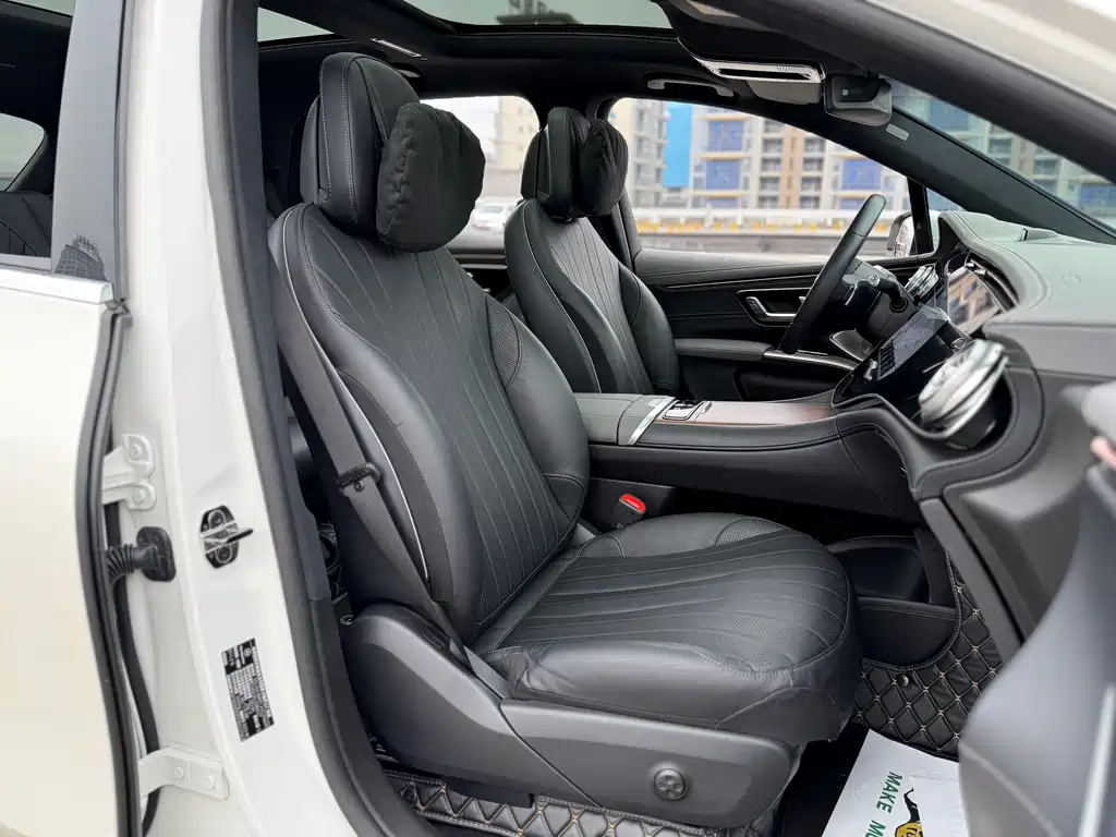 Mercedes-Benz EQS SUV 2023 — фото 21