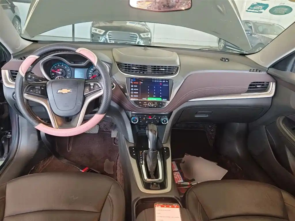 Chevrolet Malibu 2018 — фото 10