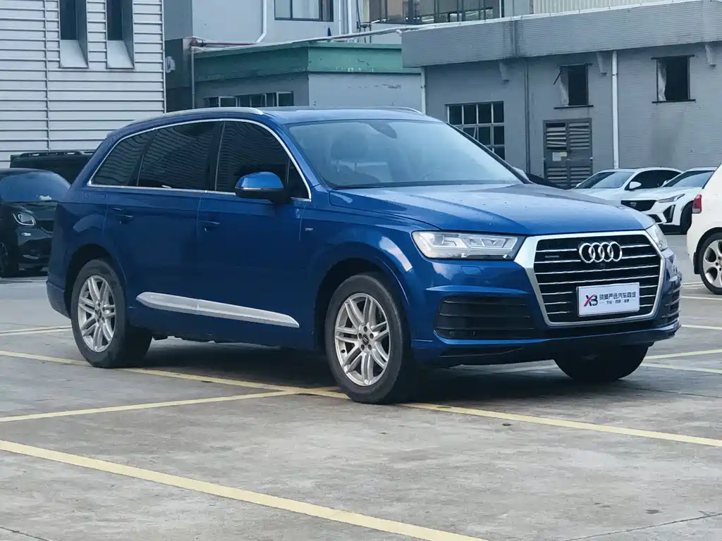 Audi Q7 2018 — фото 3