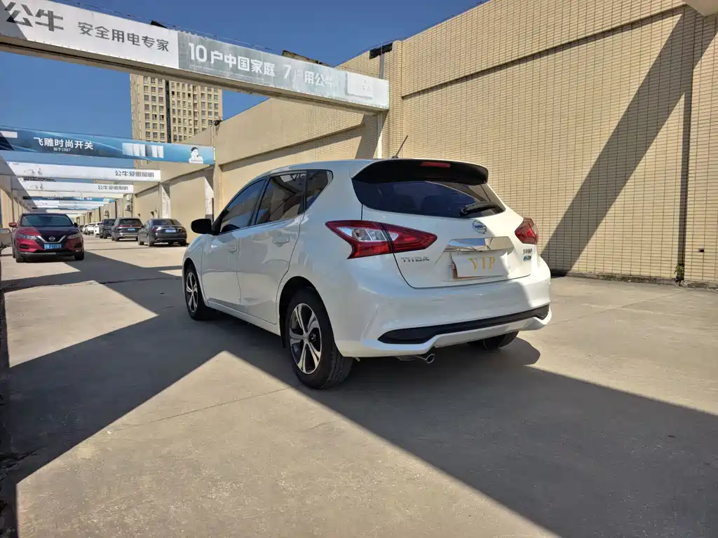 Nissan Tiida 2019 — фото 38