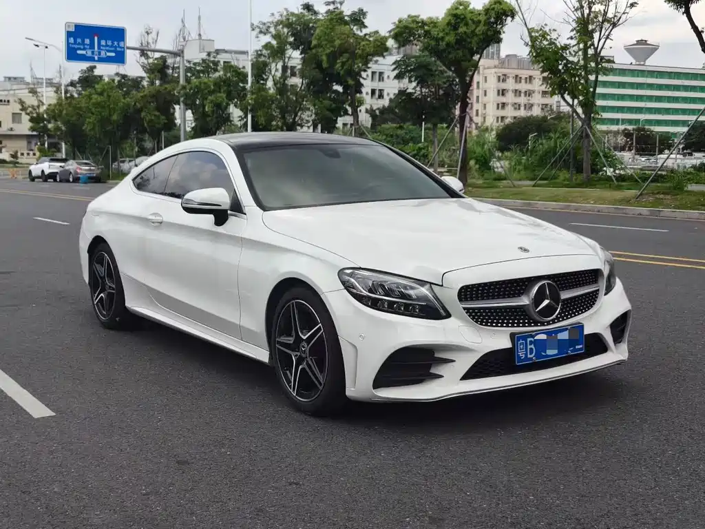 Mercedes-Benz C-Class 2022
