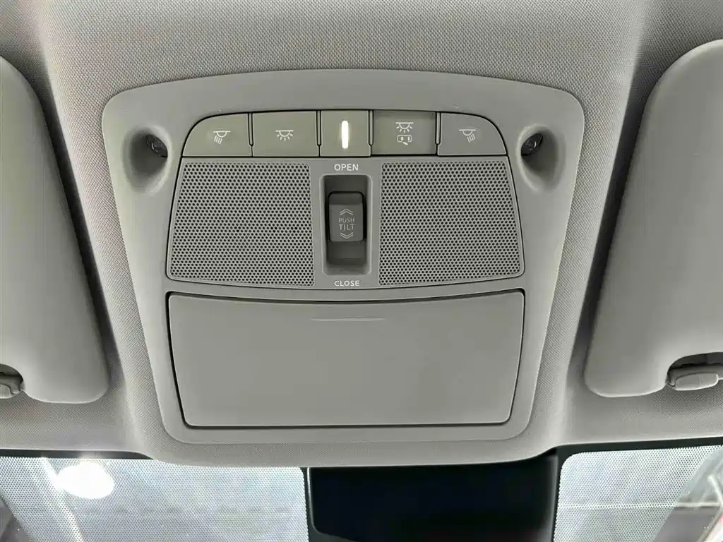 Nissan X-Trail 2025 — фото 8